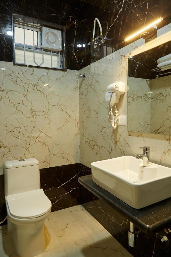 Vovo Premier Hotel Μπανγκαλόρ Εξωτερικό φωτογραφία