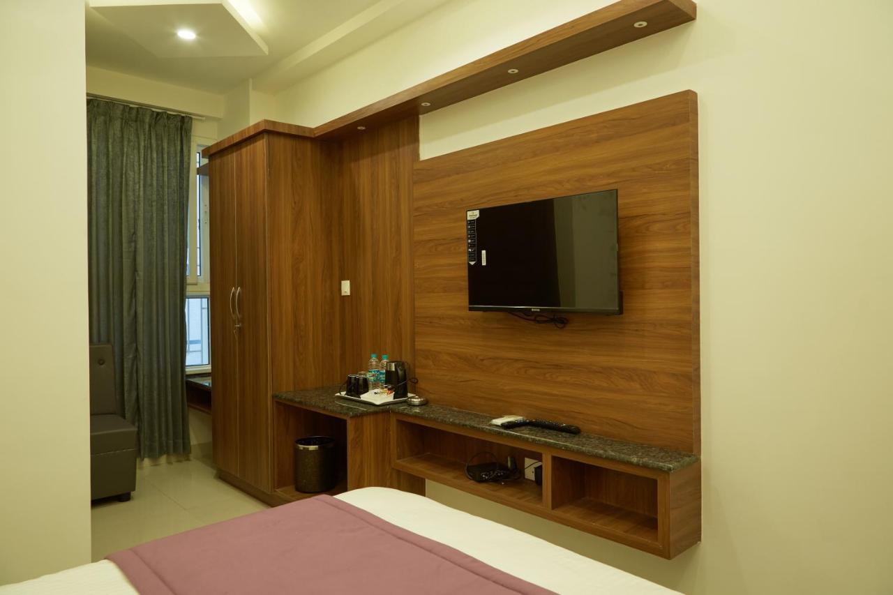 Vovo Premier Hotel Μπανγκαλόρ Εξωτερικό φωτογραφία