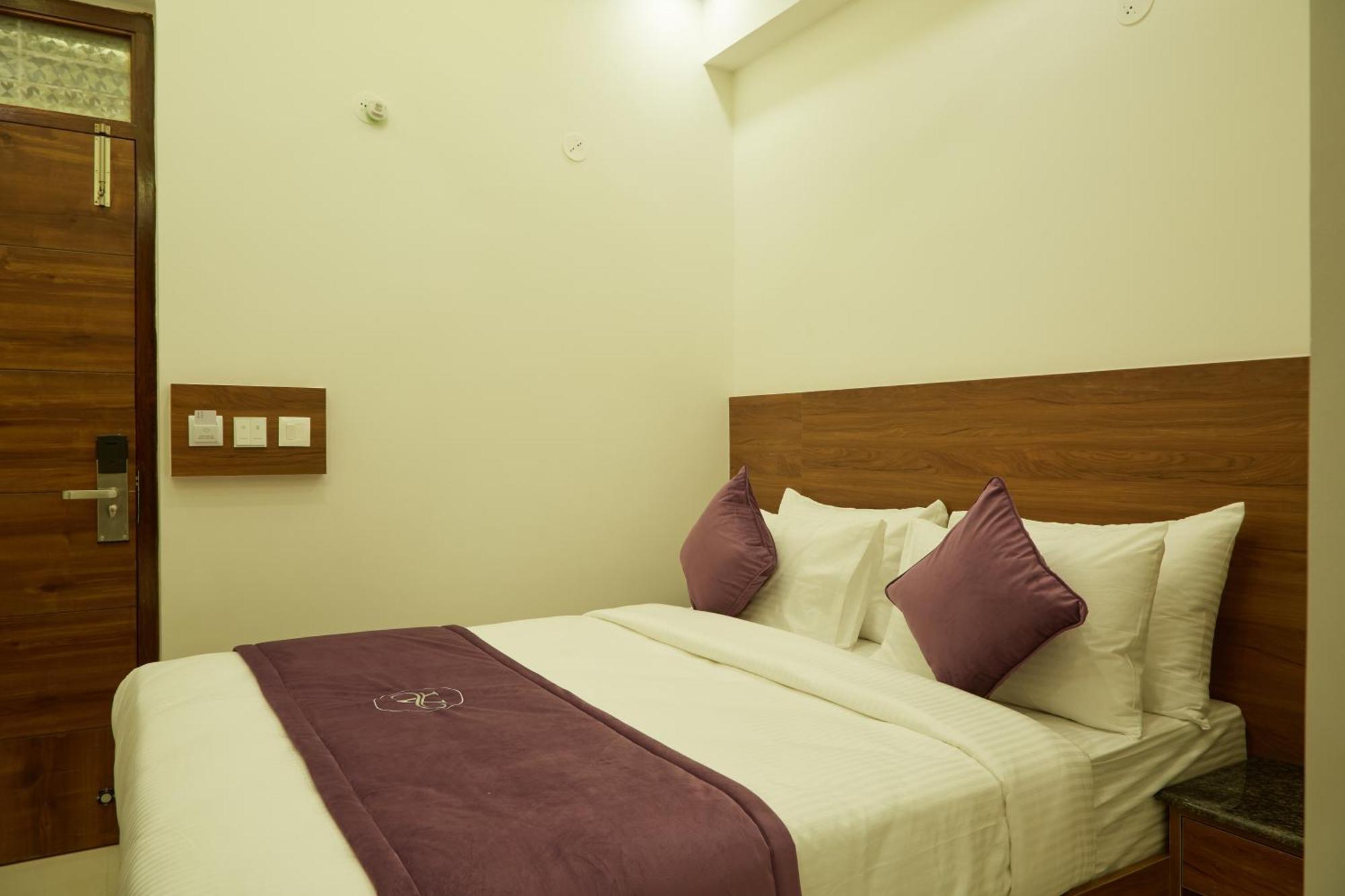 Vovo Premier Hotel Μπανγκαλόρ Εξωτερικό φωτογραφία
